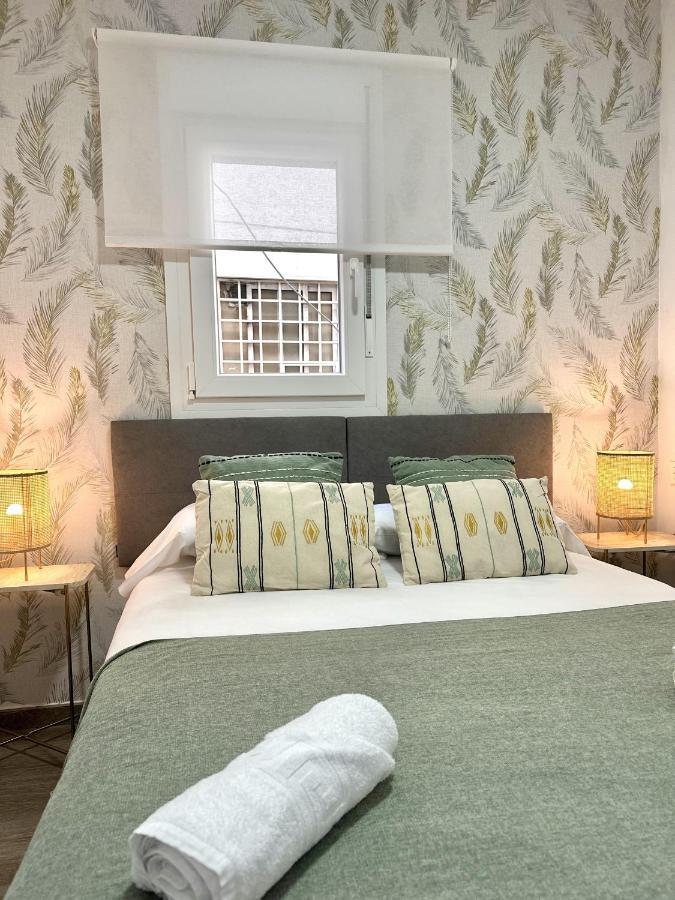 Urbe10 Santa Lucia 1 Bedroom Apartment 1A Malaga Bagian luar foto
