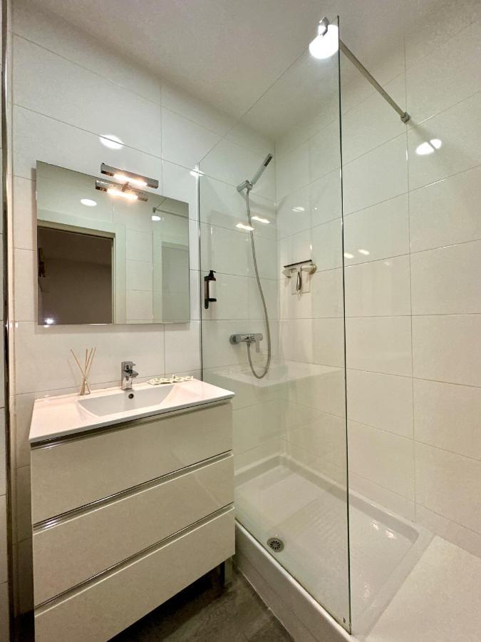 Urbe10 Santa Lucia 1 Bedroom Apartment 1A Malaga Bagian luar foto